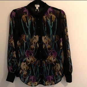 Floral sheer blouse 3/$15 ✨